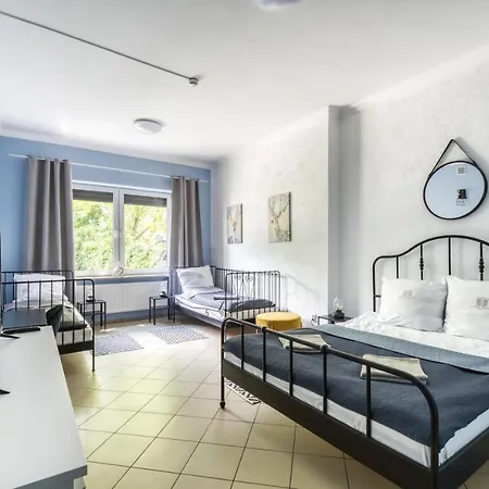 Hostel Stara Praga Krokodyl Rooms&dorms-praga Poludnie