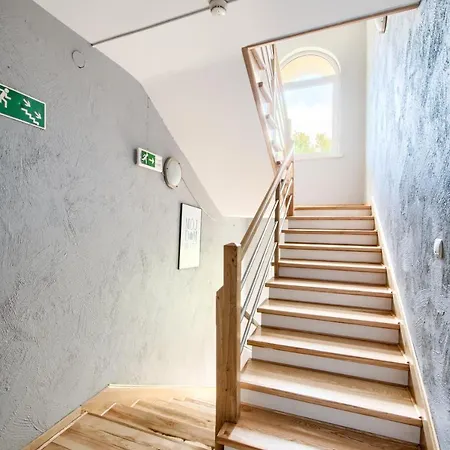 Hostel Stara Praga Krokodyl Rooms&dorms-praga Poludnie Βαρσοβία