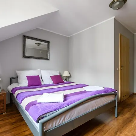 Hostel Stara Praga Krokodyl Rooms&dorms-praga Poludnie Βαρσοβία