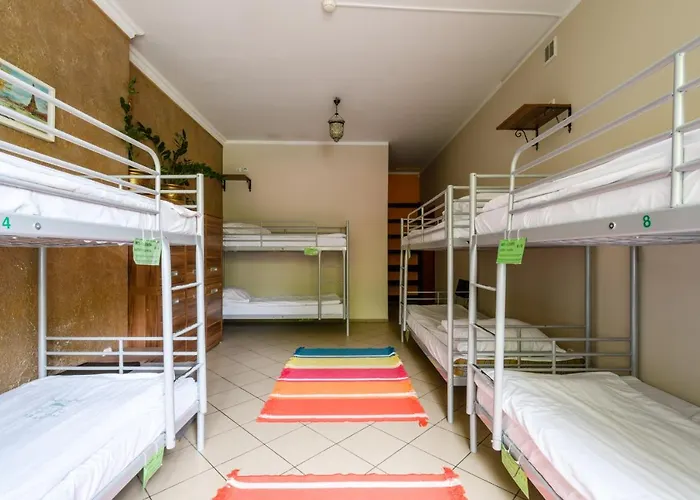 Krokodyl-stara Praga Południe Hostel *