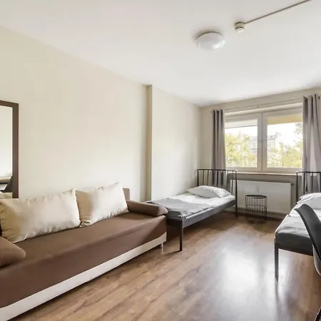 Stara Praga W Warszawie -family&cozy Atmosphere Hostel