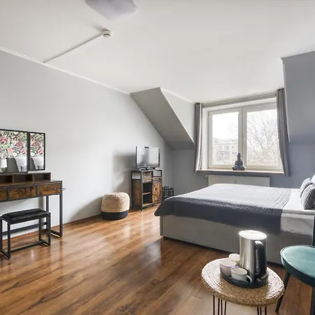 Hostel Krokodyl-Stara Praga * وارسو