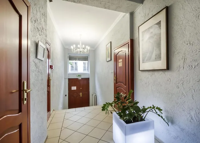 Stara Praga Krokodyl Rooms&dorms