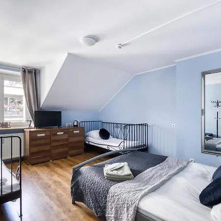 Stara Praga Krokodyl Rooms&dorms-praga Poludnie *