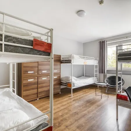 Stara Praga Krokodyl Rooms&dorms-praga Poludnie * Varsó
