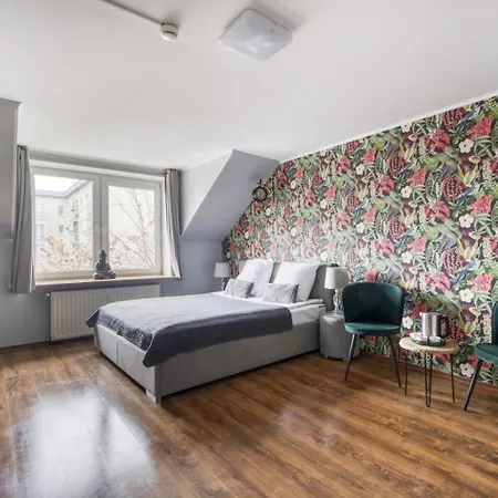 Stara Praga Krokodyl Rooms&dorms-praga Poludnie *